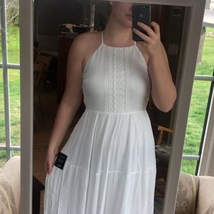 Lulus White Maxi Dress (NEW WITH TAGS)